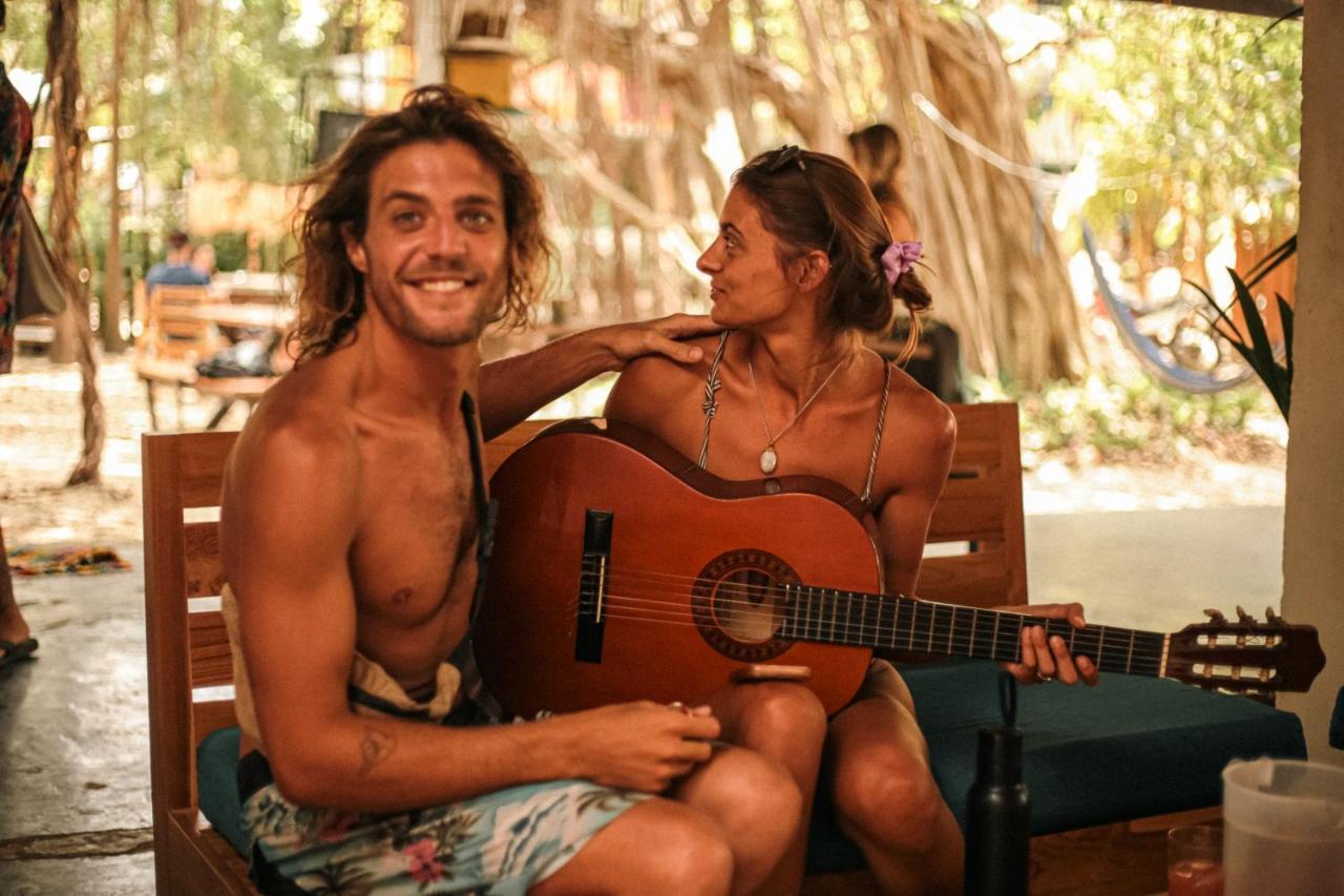 Zeneidas Surf Garden