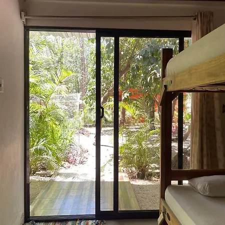 Zeneidas Surf Garden Playa Santa Teresa  Exterior photo