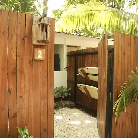 Zeneidas Surf Garden Playa Santa Teresa  Exterior photo