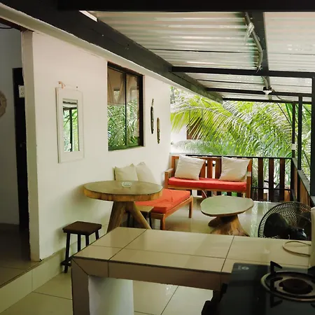Zeneidas Surf Garden Playa Santa Teresa  Exterior photo