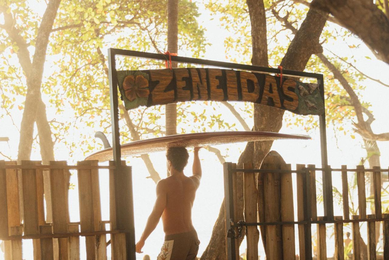Hostel Zeneidas Surf Garden