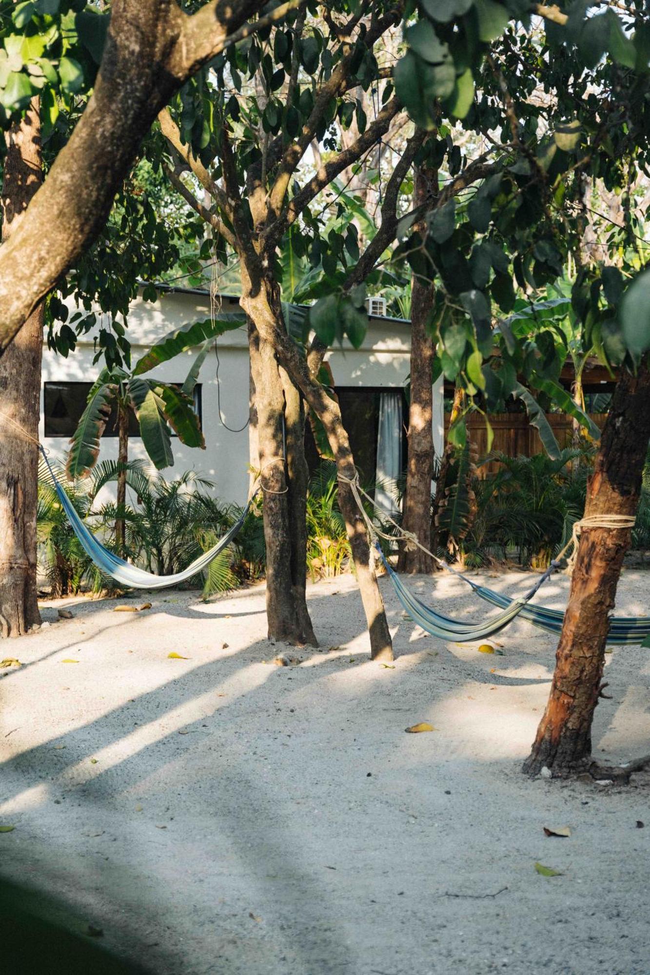 Zeneidas Surf Garden * Playa Santa Teresa (Puntarenas)