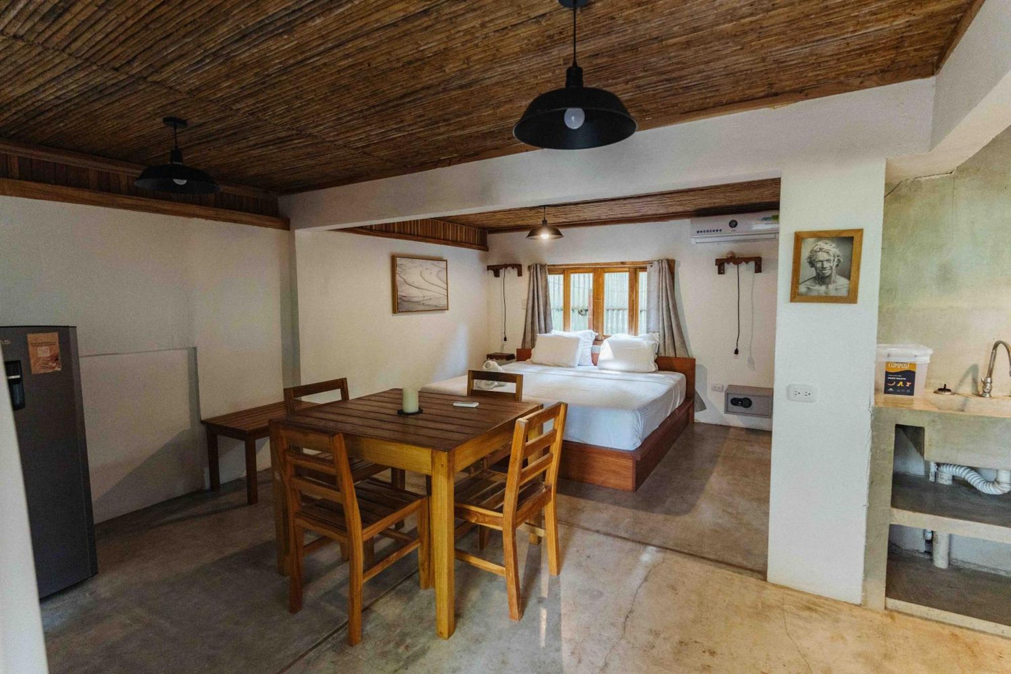 Hostel Zeneidas Surf Garden Playa Santa Teresa (Puntarenas)
