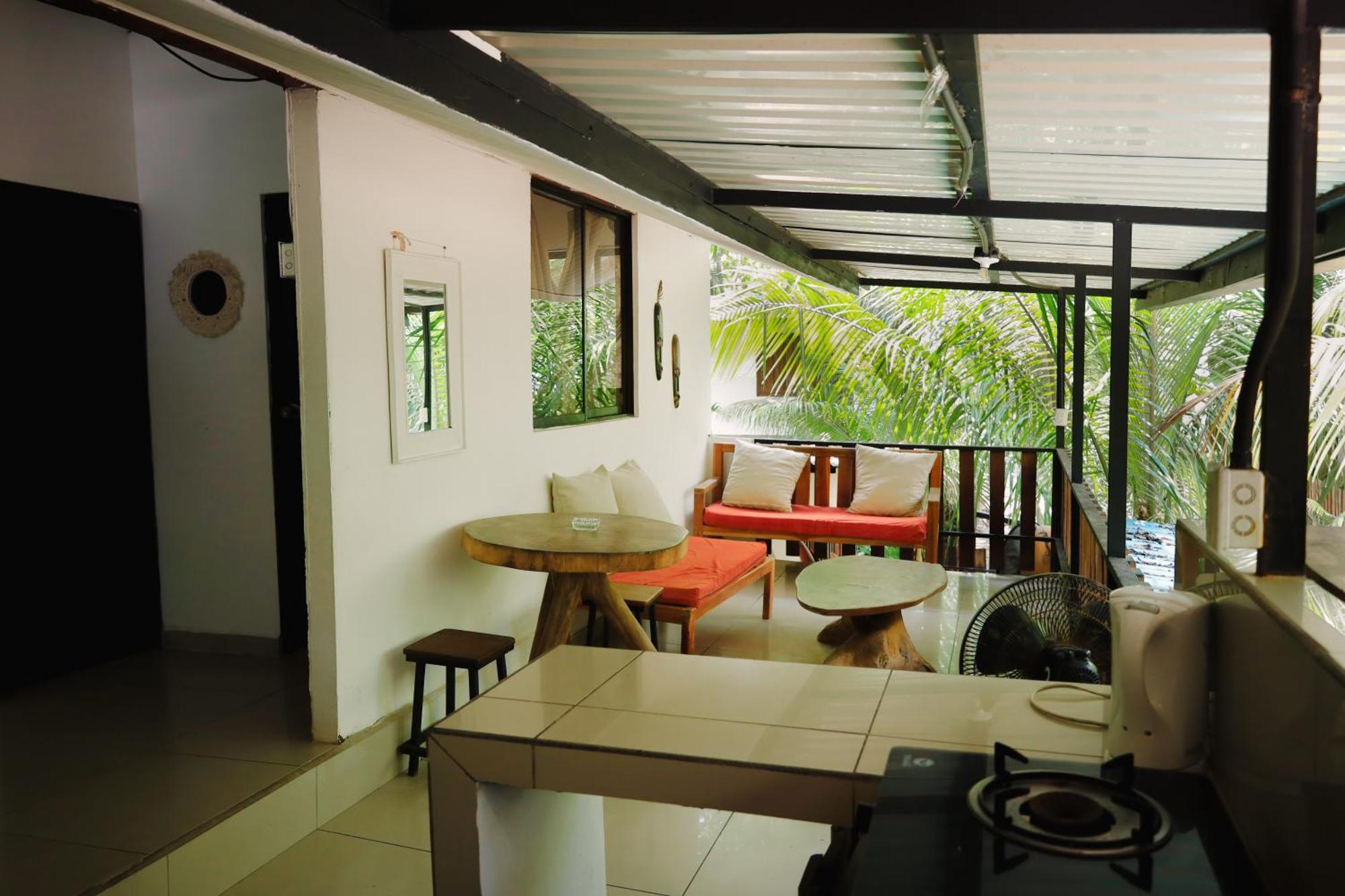 Hostel Zeneidas Surf Garden *