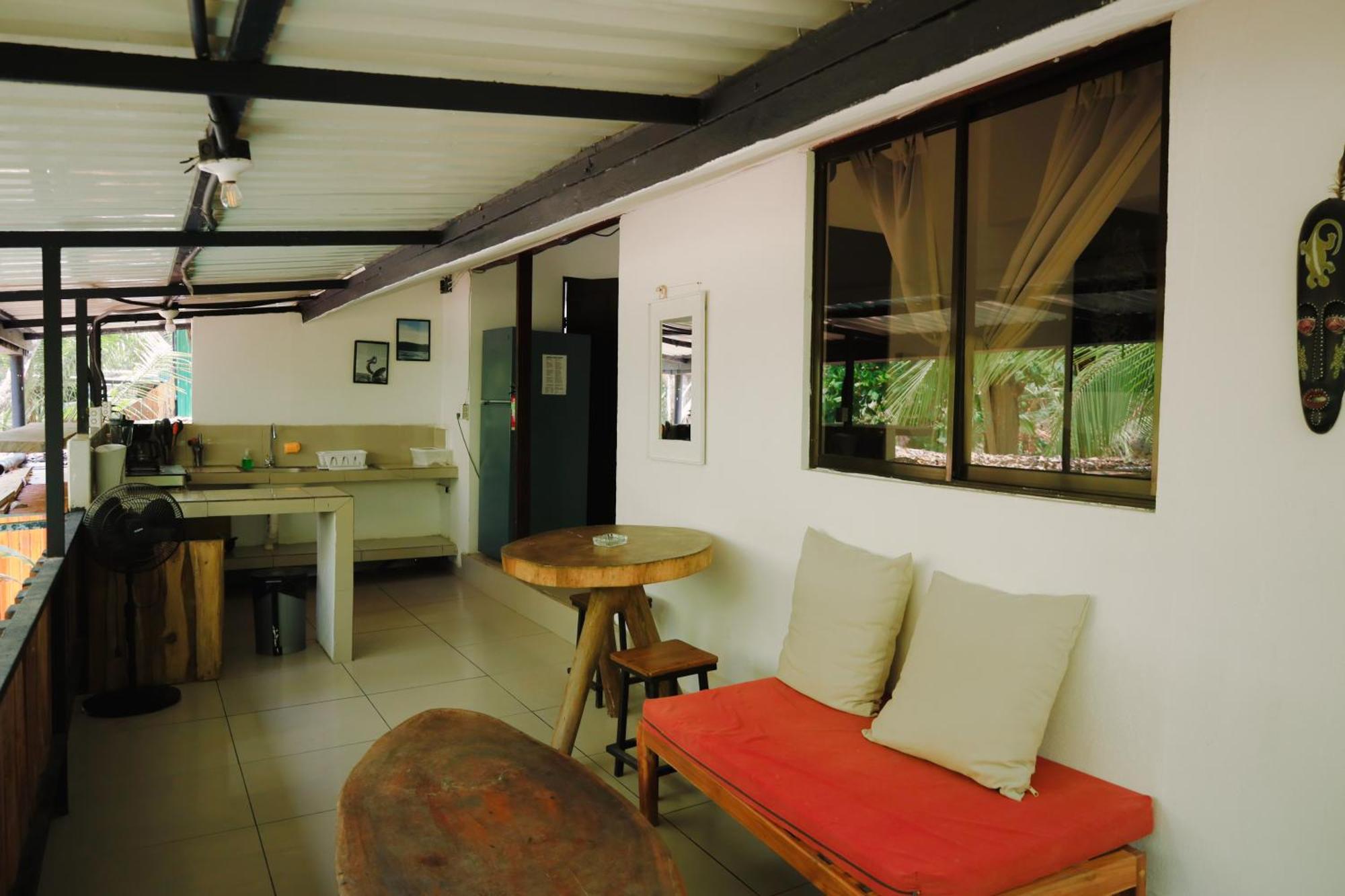 Zeneidas Surf Garden Hostel Playa Santa Teresa (Puntarenas)